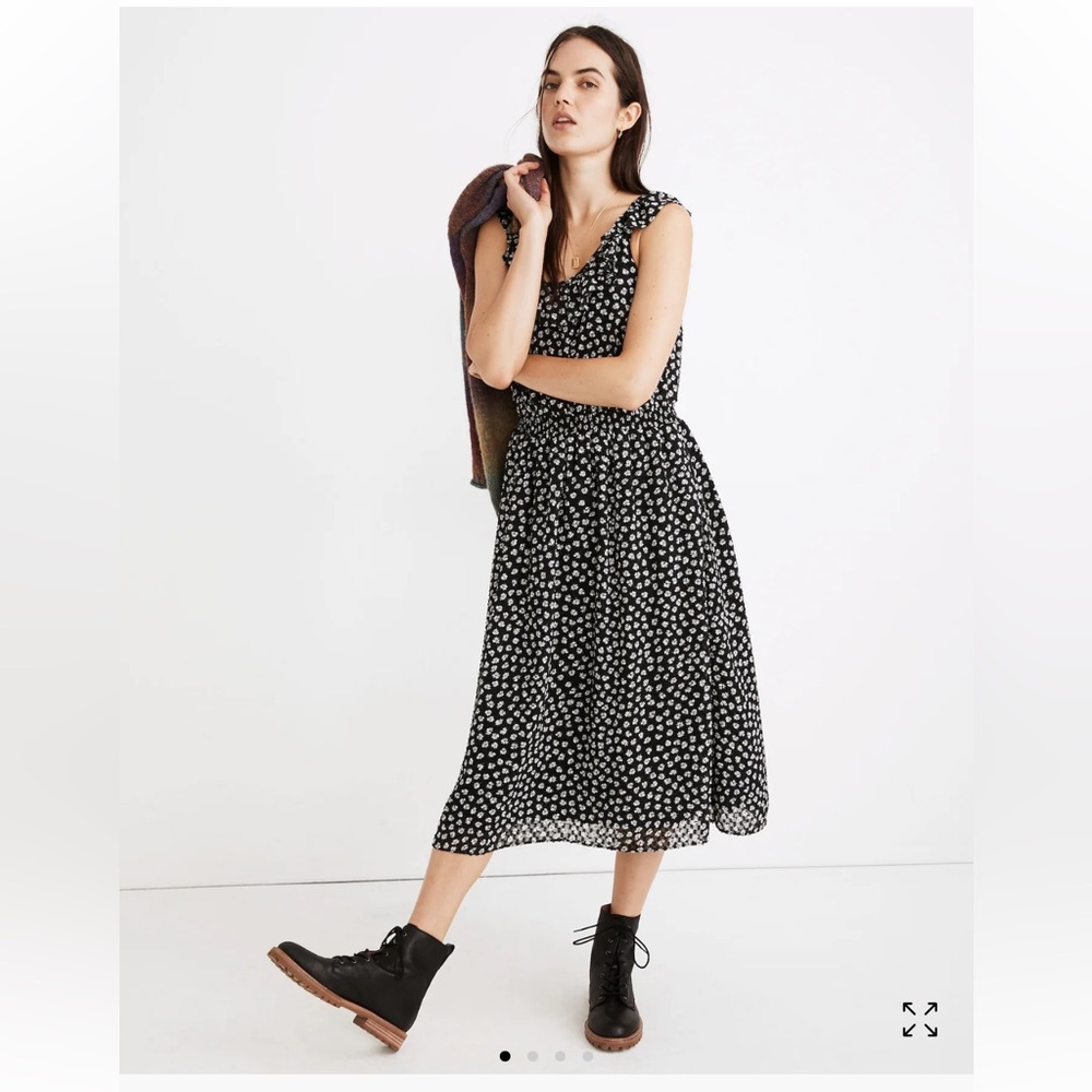 • Madewell • Ruffle-Neck Smocked Dress in Woodcut Flowers Marlow Floral XS